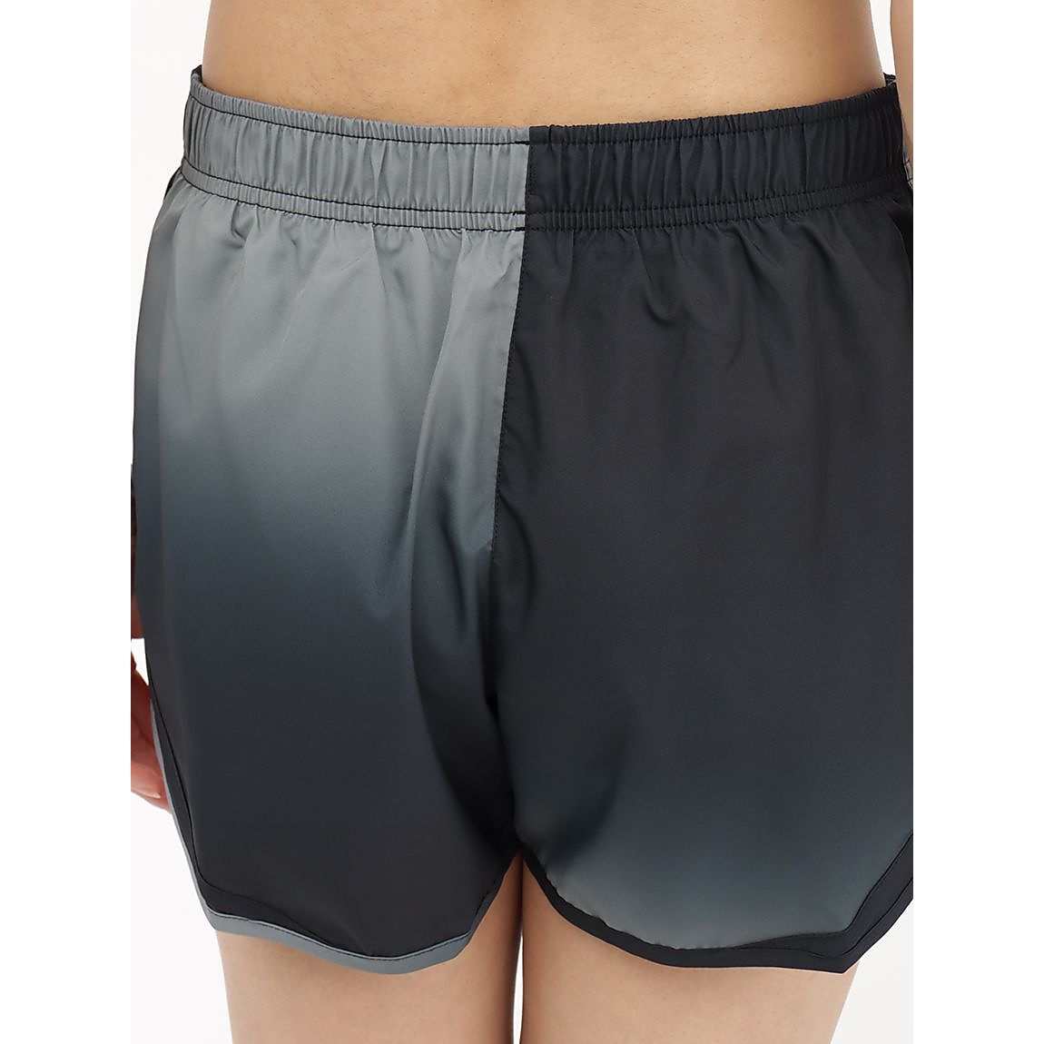 ナイキ ウィメンズ テンポ スウッシュ PRNT ショート