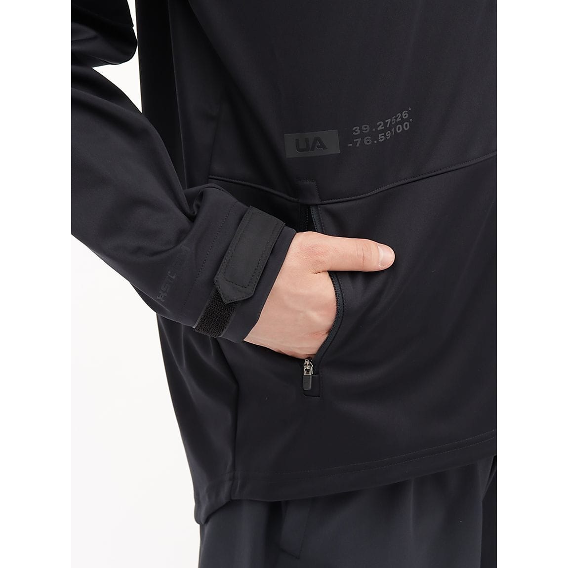 UA ARMOUR KNIT WIND JACKET