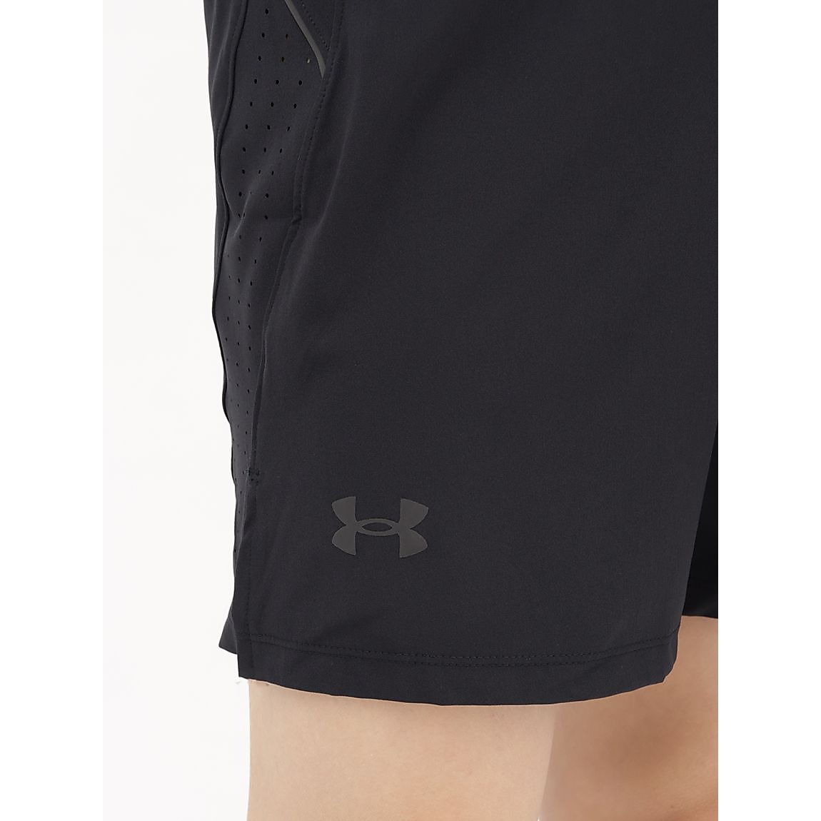 UA LAUNCH ELITE 7 SHORT