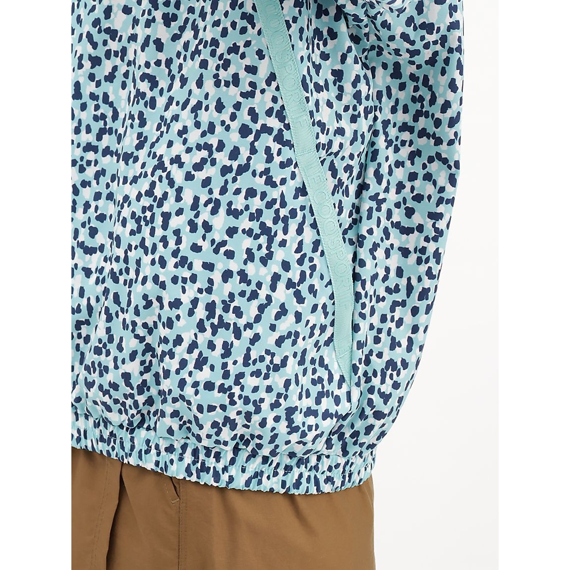 総柄グラフィックウィンドジャケット(裏メッシュ付き)