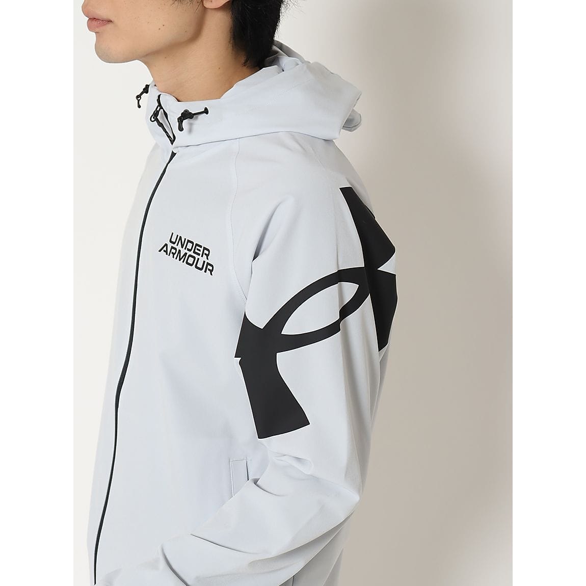 UA WIND BREAKER