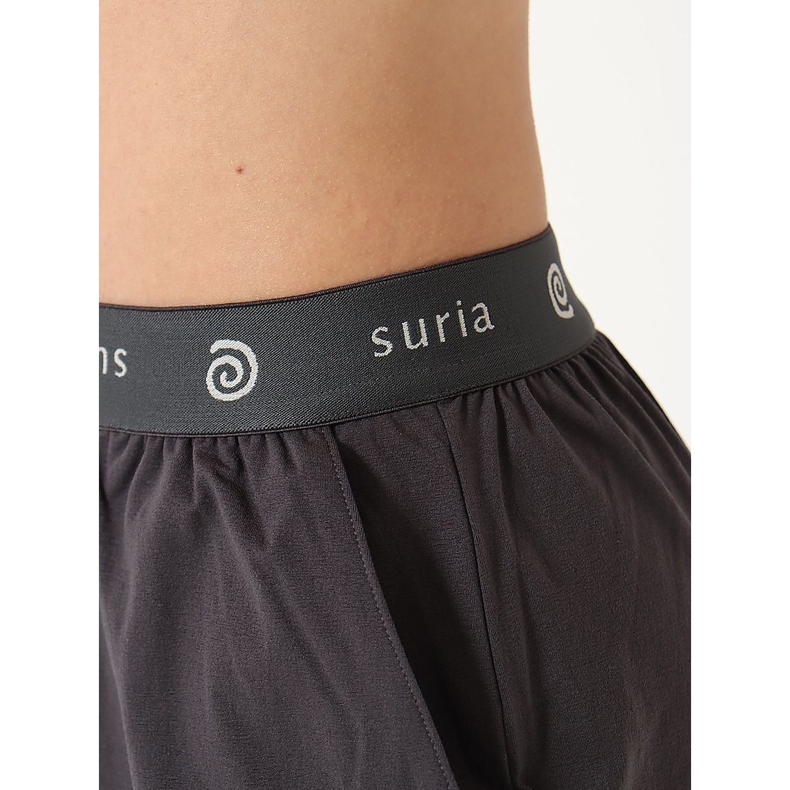 ポーリーナパンツ