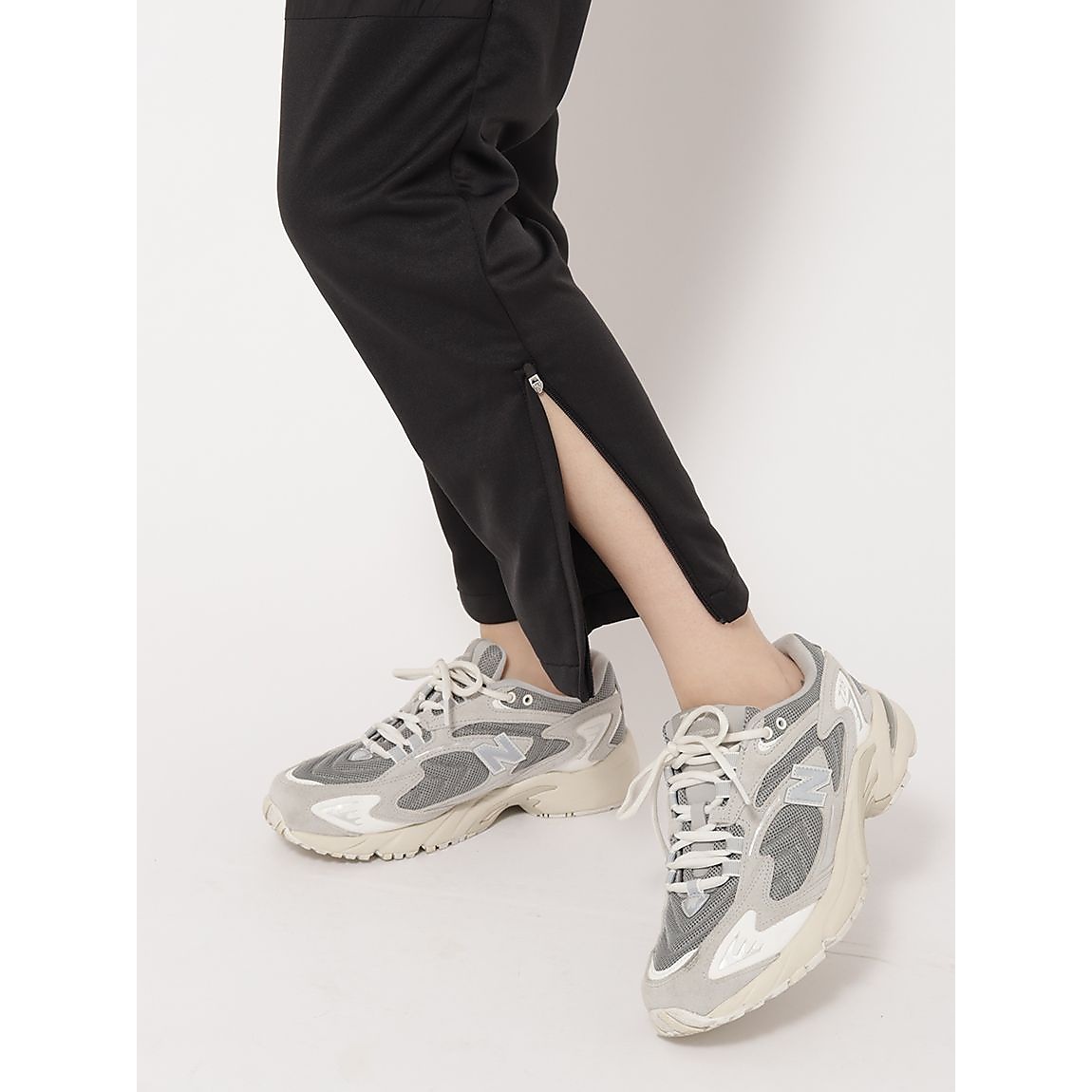 トリニティエアリーハイブリット トラックパンツ LADIES