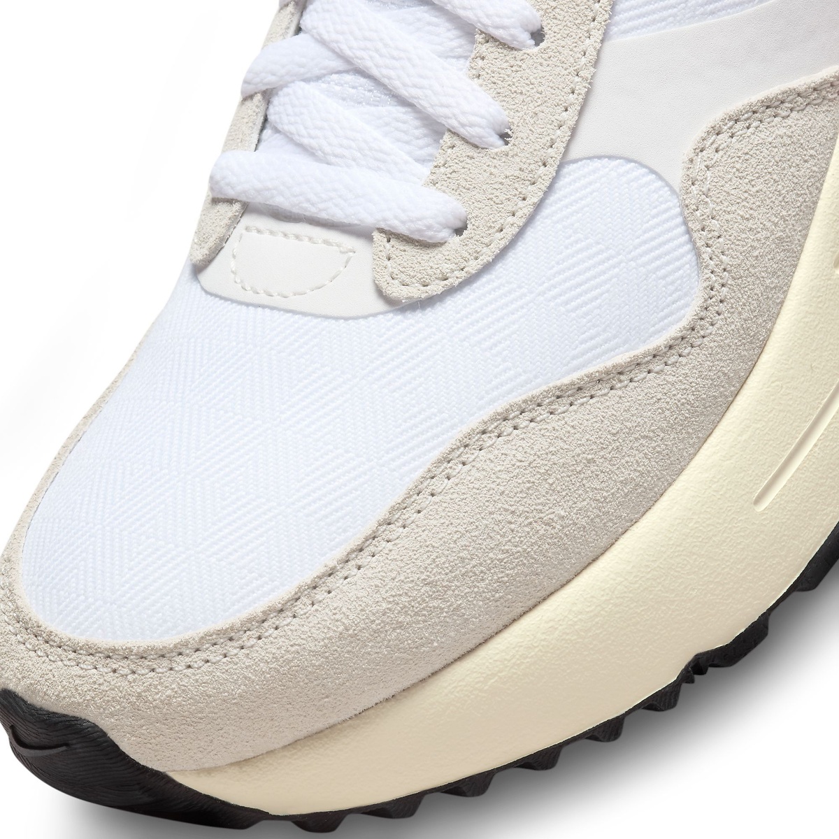 ナイキ ウィメンズ エア マックス SYSTM