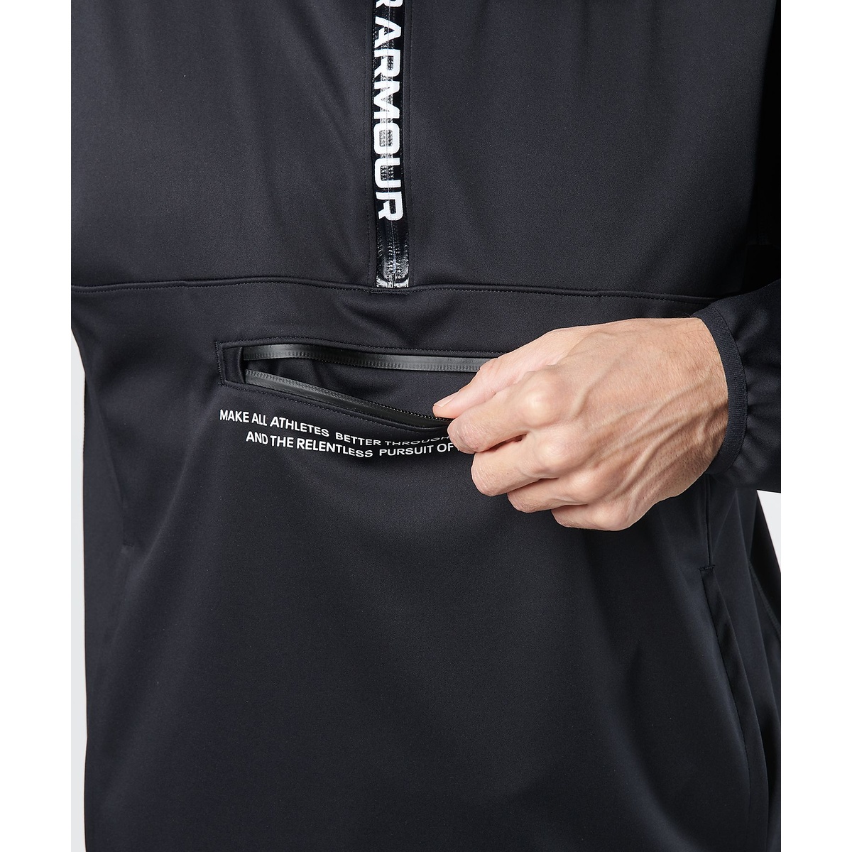 PERFORMANCE KNIT WIND JKT