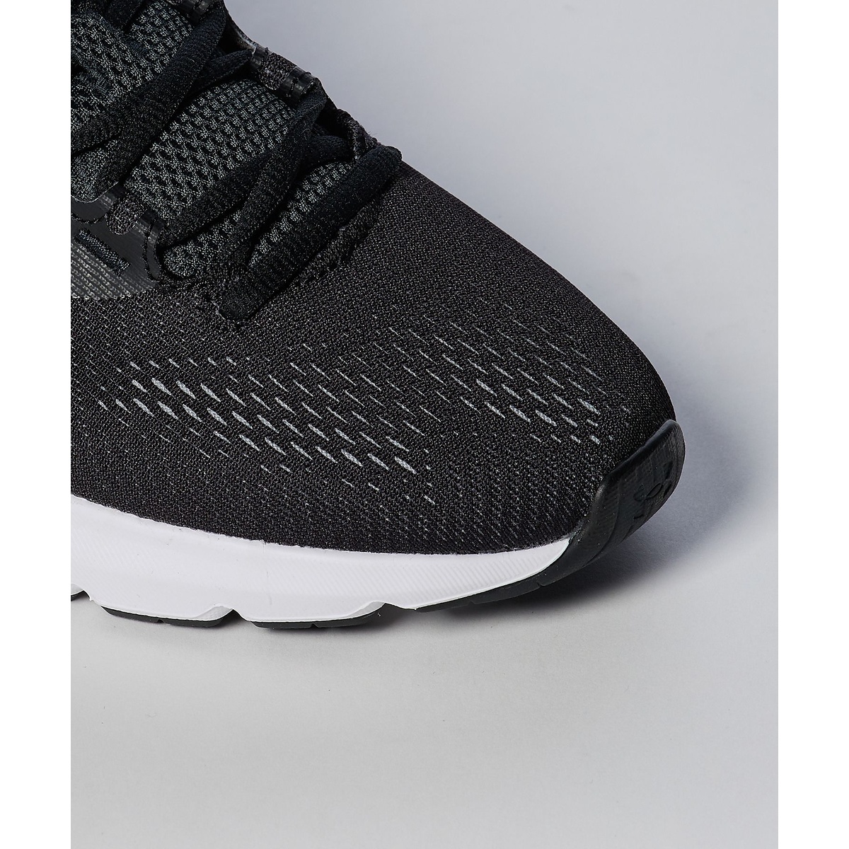 UA W Charged Rogue 4