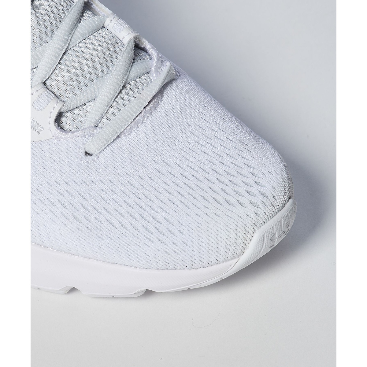 UA W Charged Rogue 4