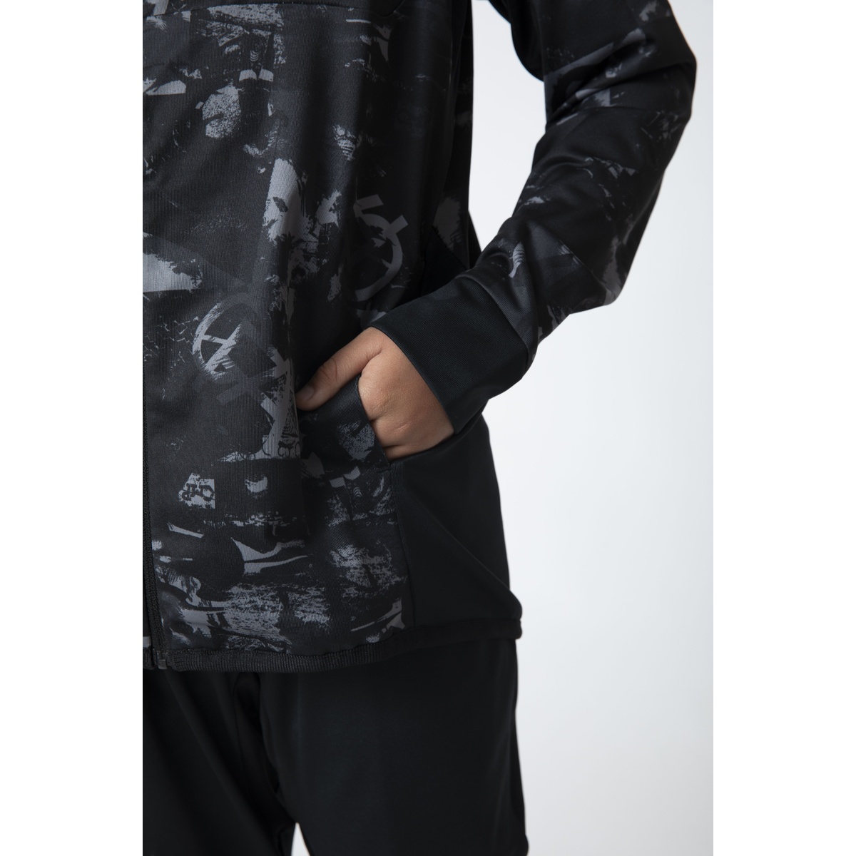 FCA Jrウォームアップジャケット