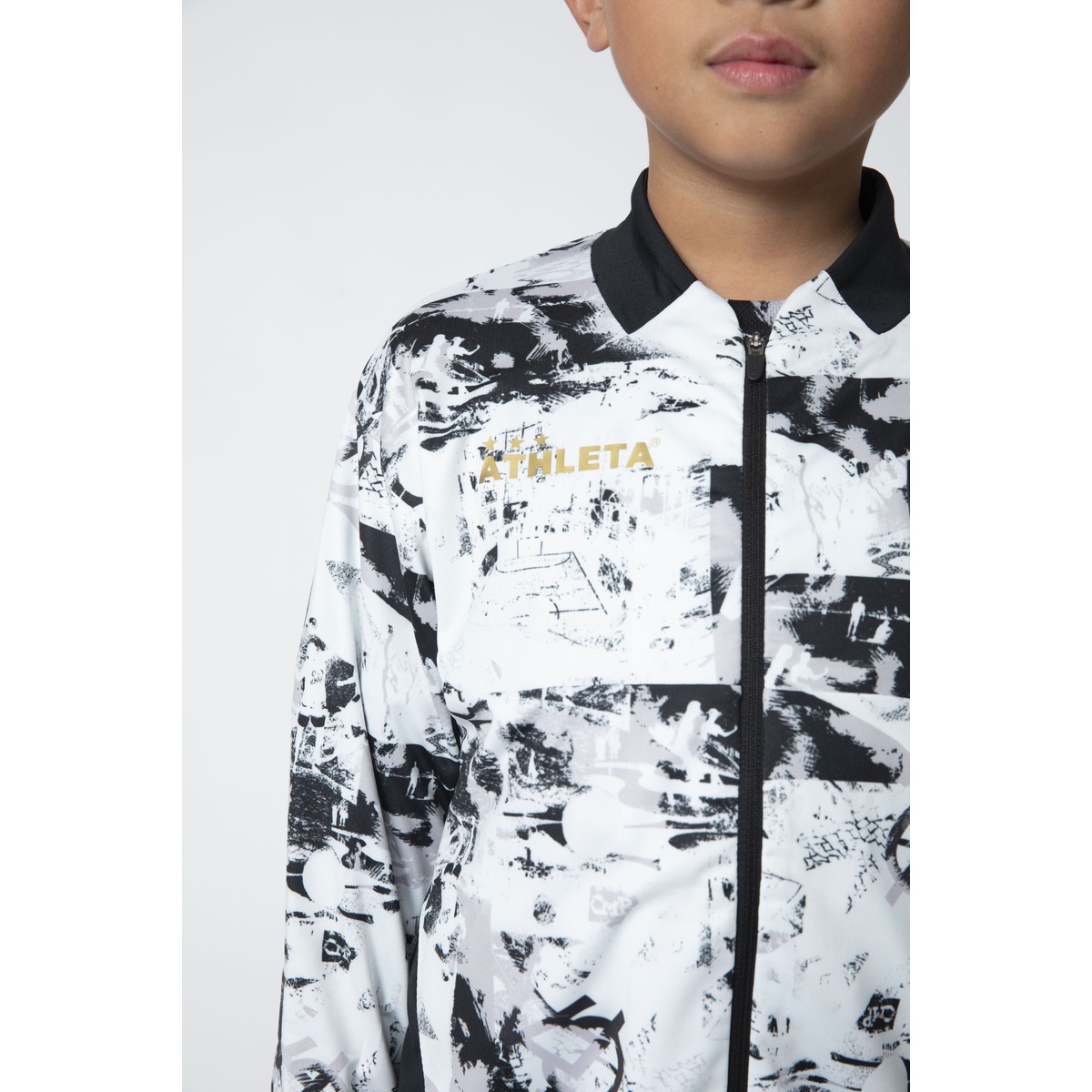 FCA Jrウォームアップジャケット