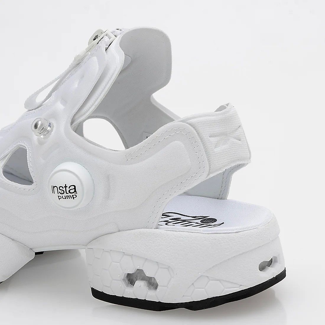 インスタポンプフューリー サンダル ジップ (INSTAPUMP FURY SANDAL ZIP)