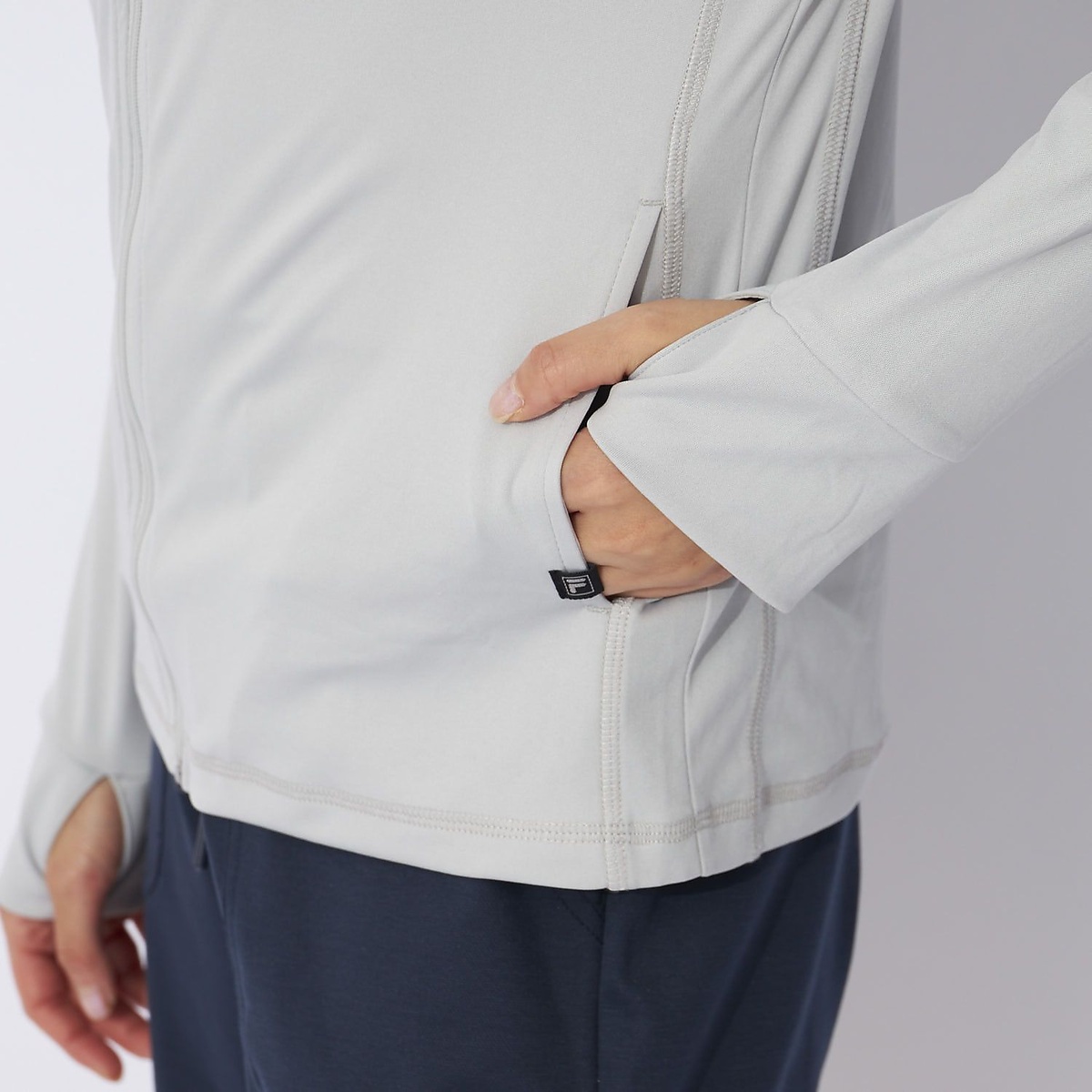 FILAレディスUVジャケットロゴ