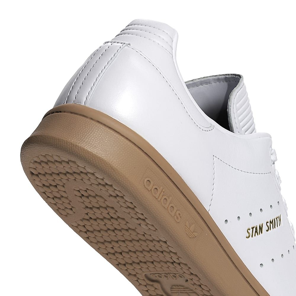 STAN SMITH