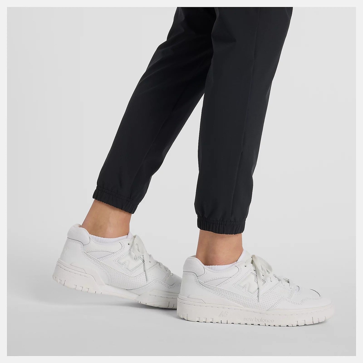 ストレッチウーブンジョガー