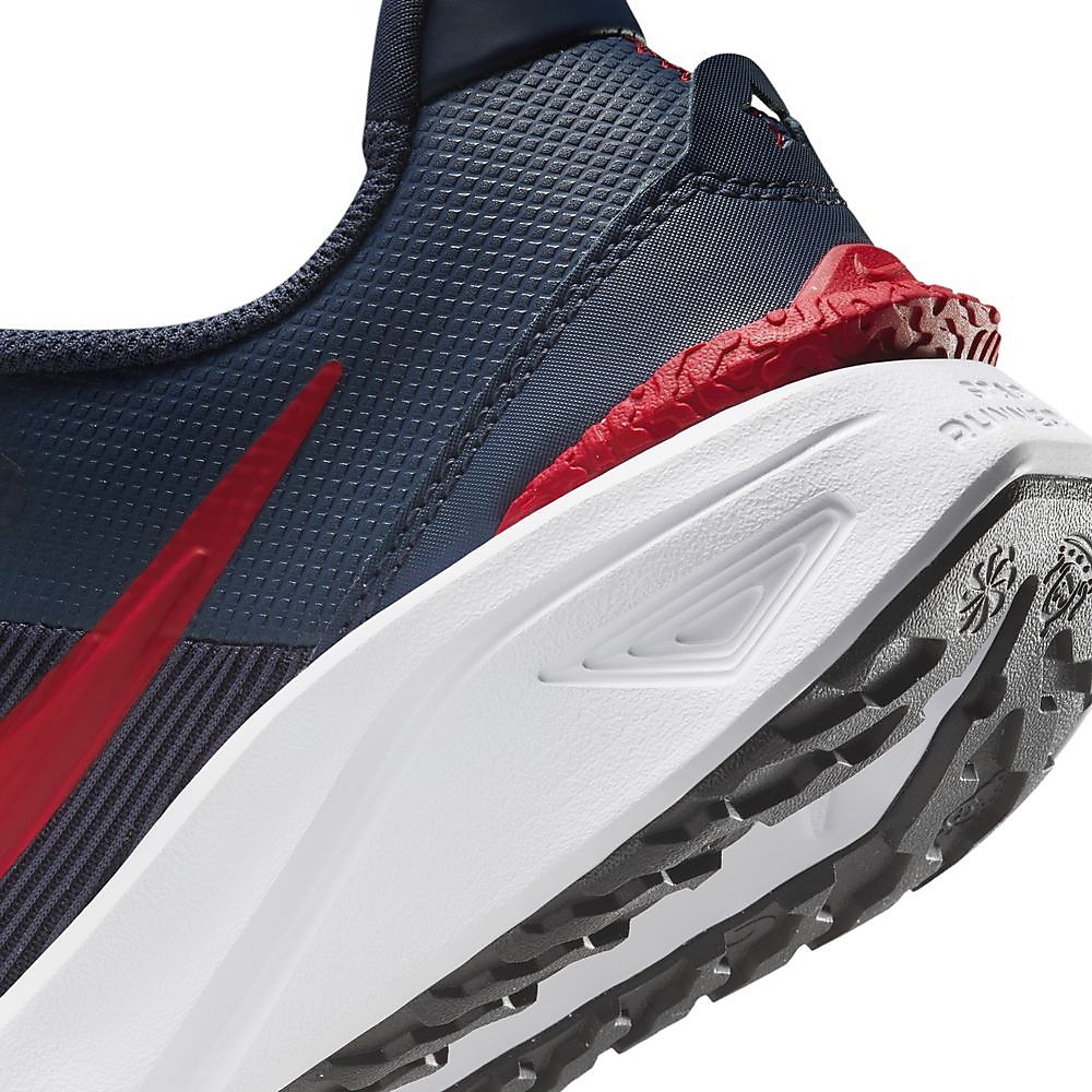 ナイキ スター ランナー 4 NN GS