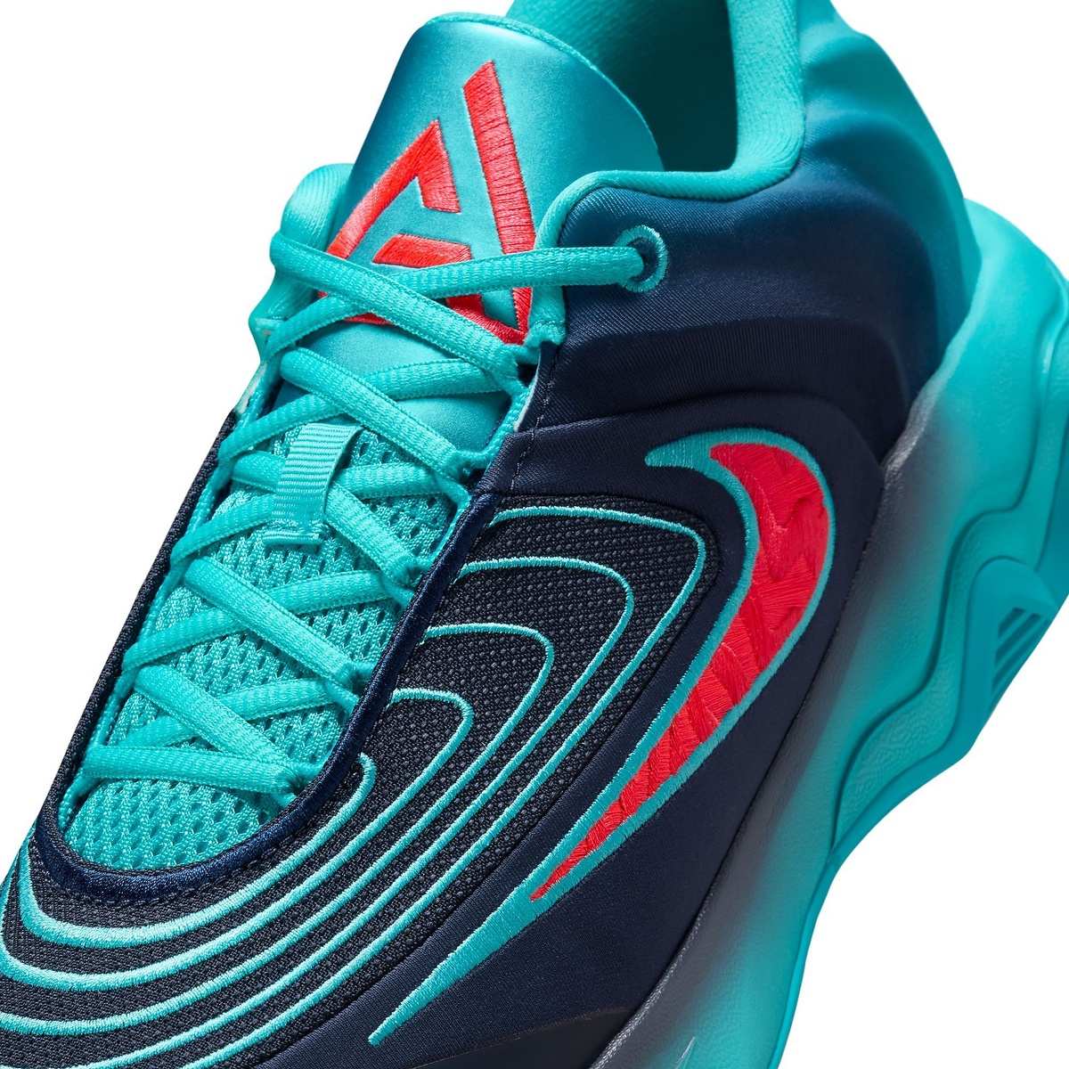 ナイキ ヤニス イモータリティ 4 EP