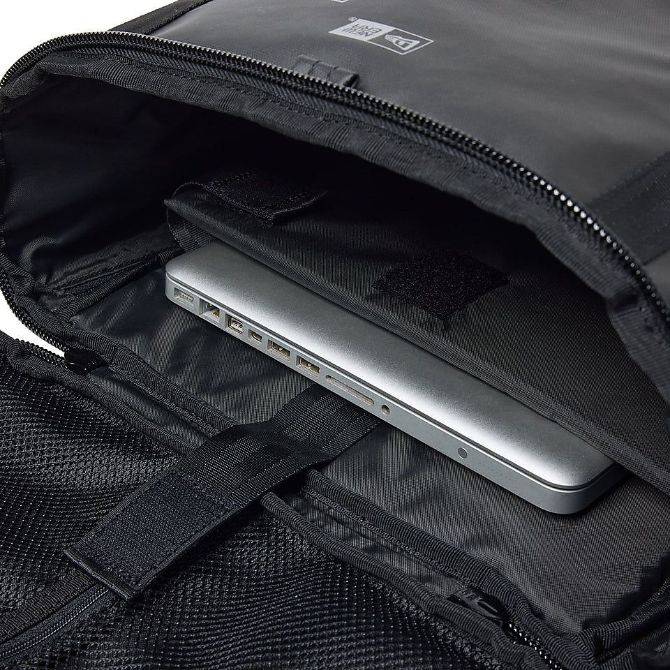 BOX PACK TPU NE LOGO BLK 251