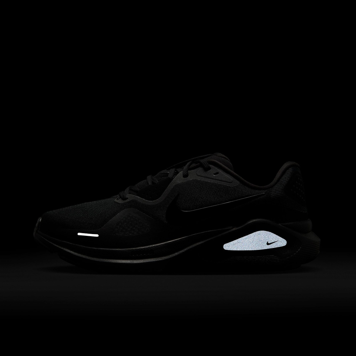 ナイキ ストラクチャー 26