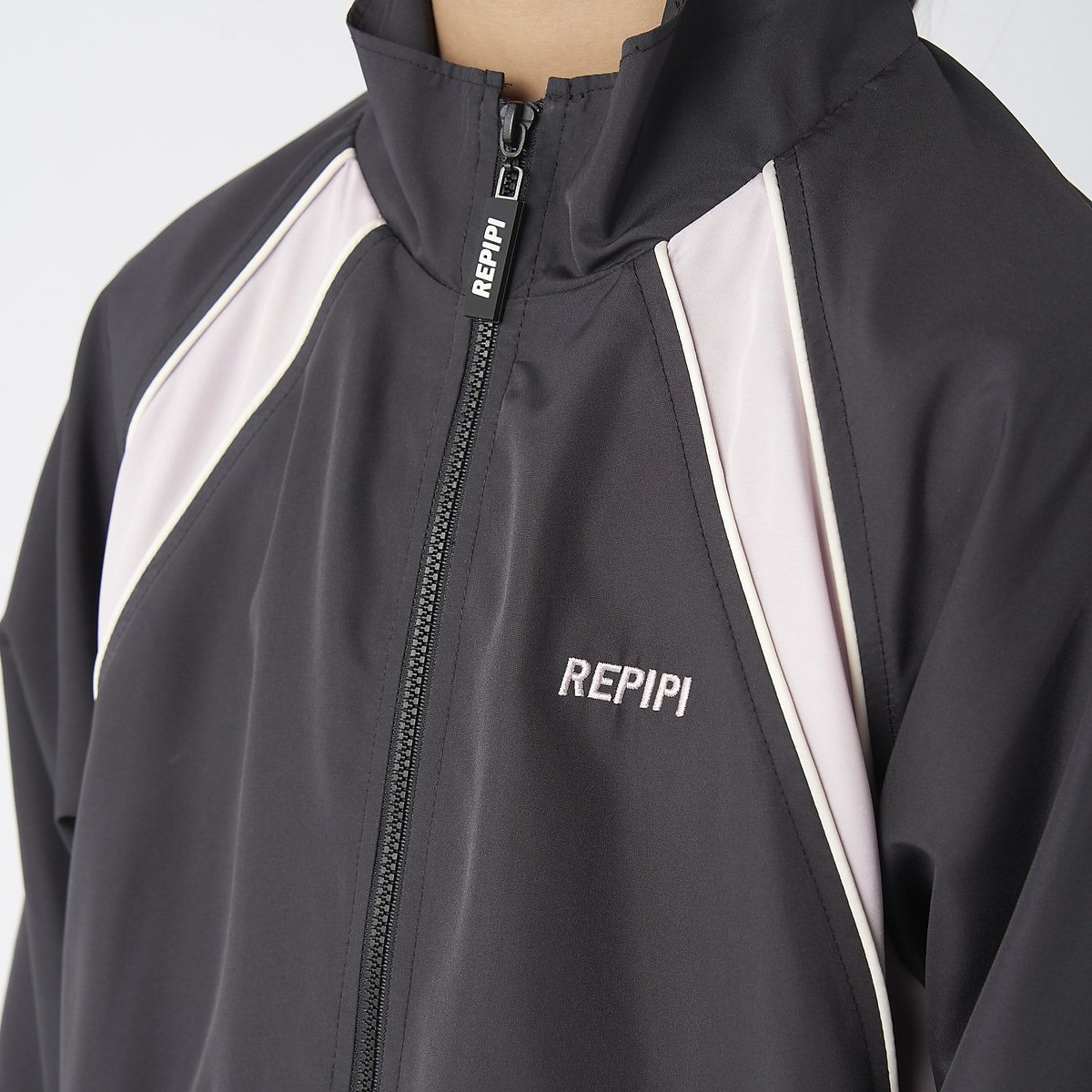 TJ ウィンドブレーカー