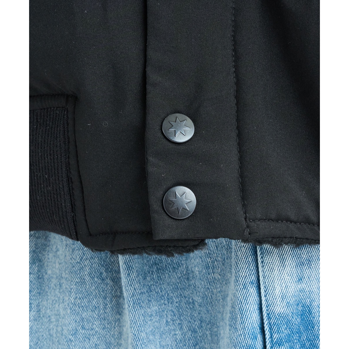 25 REVERSIBLE STAND JACKET