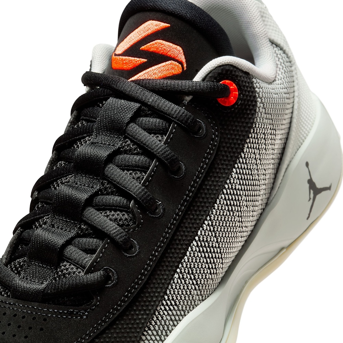 ジョーダン .77 PF