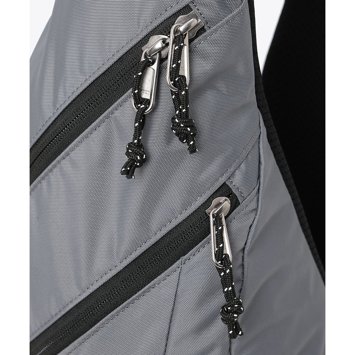 パナシーアスリングバッグ