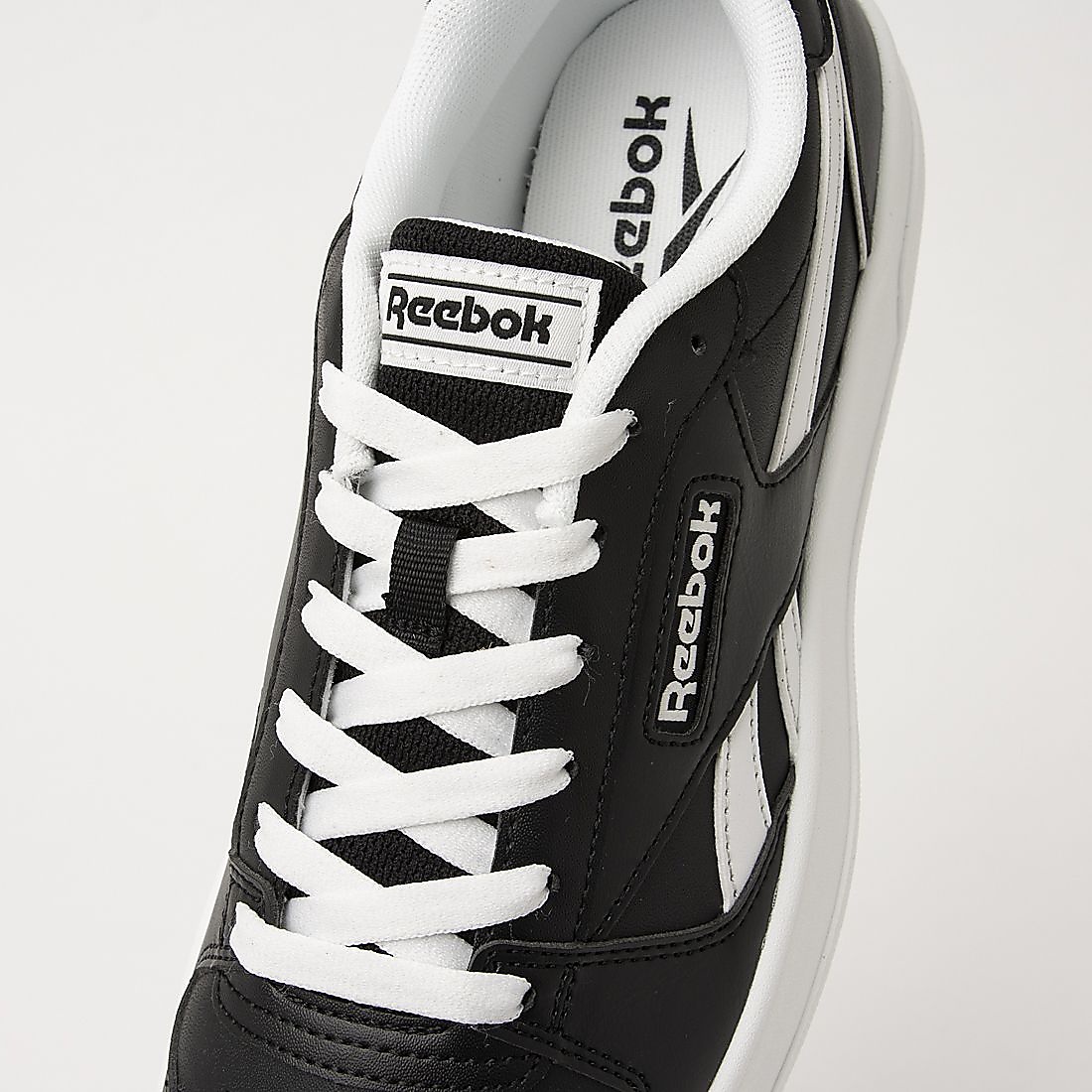 マッチ プライム V2 / REEBOK MATCH PRIME V2 (フットウェアホワイト)