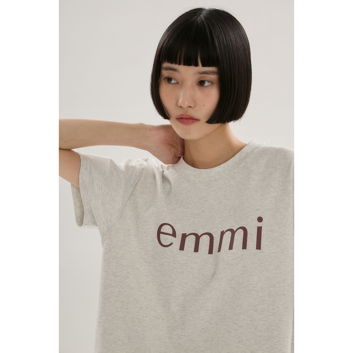 ベーシックemmiロゴTシャツ