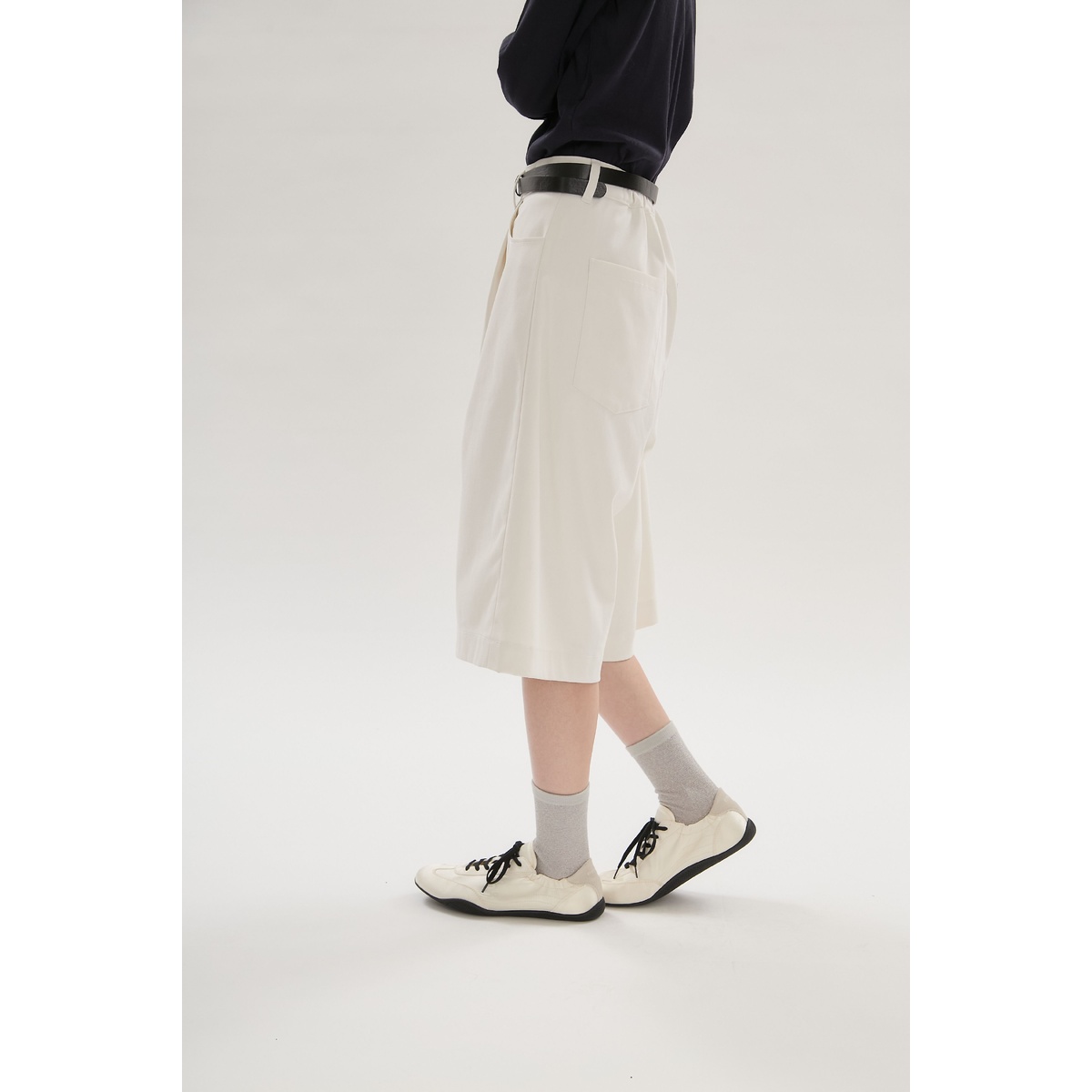 ベルト付きミディバミューダパンツ
