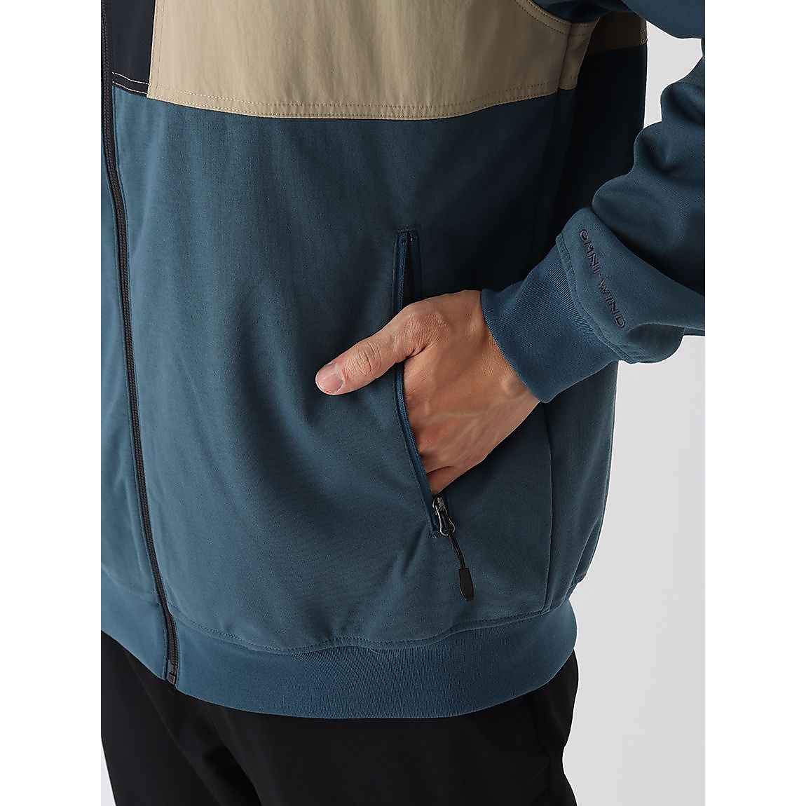 WILKINSON COVE HOODIE