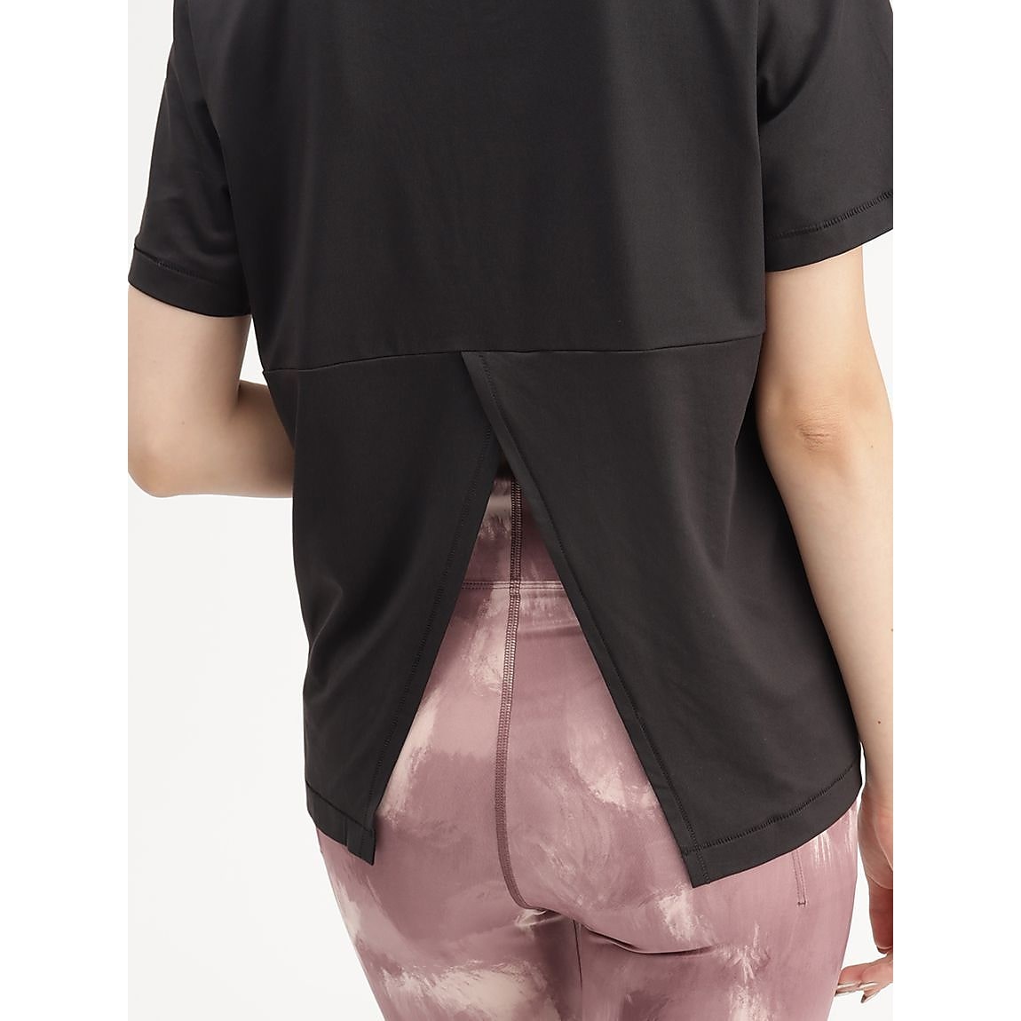 STUDIO トレンド SS Tシャツ
