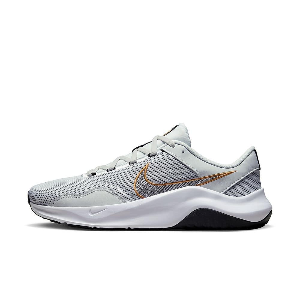 NIKE LEGEND ESSENTIAL 3