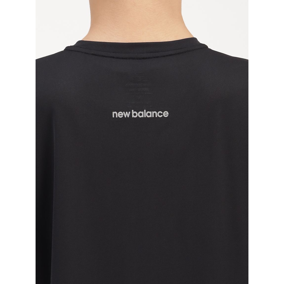 ACCELERATEグラフィックショートスリーブTシャツ
