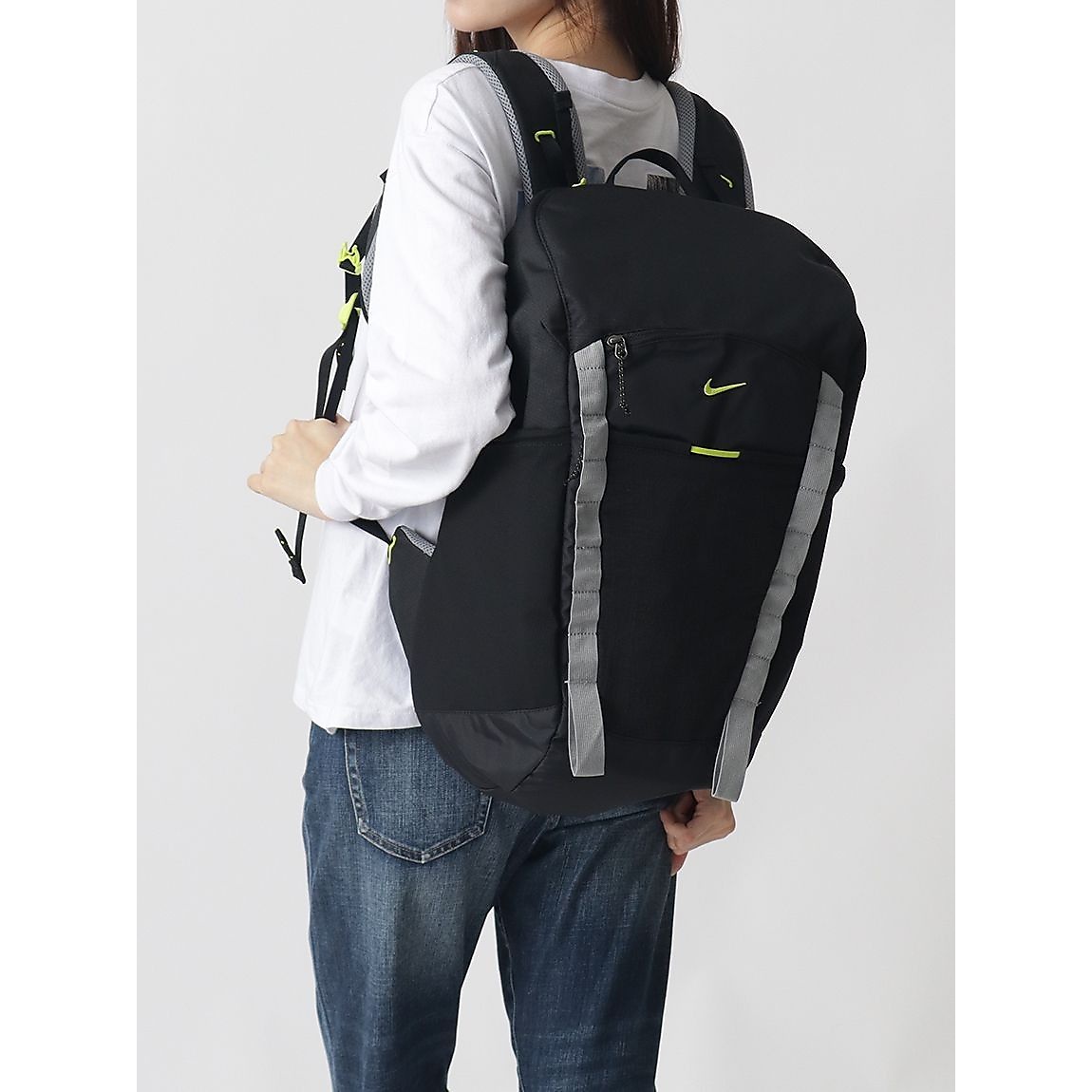 ナイキ ハイキング　バックパック (27L)