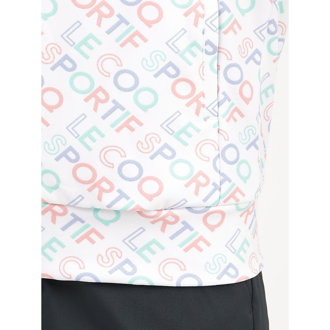 ロゴ総柄パーカー