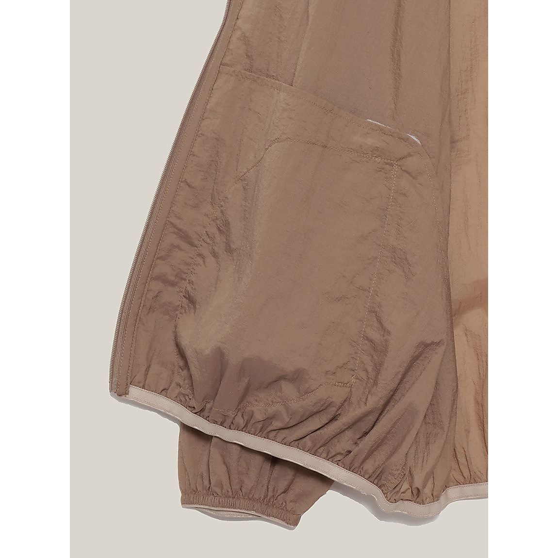 エアーナイロン フーディブルゾン