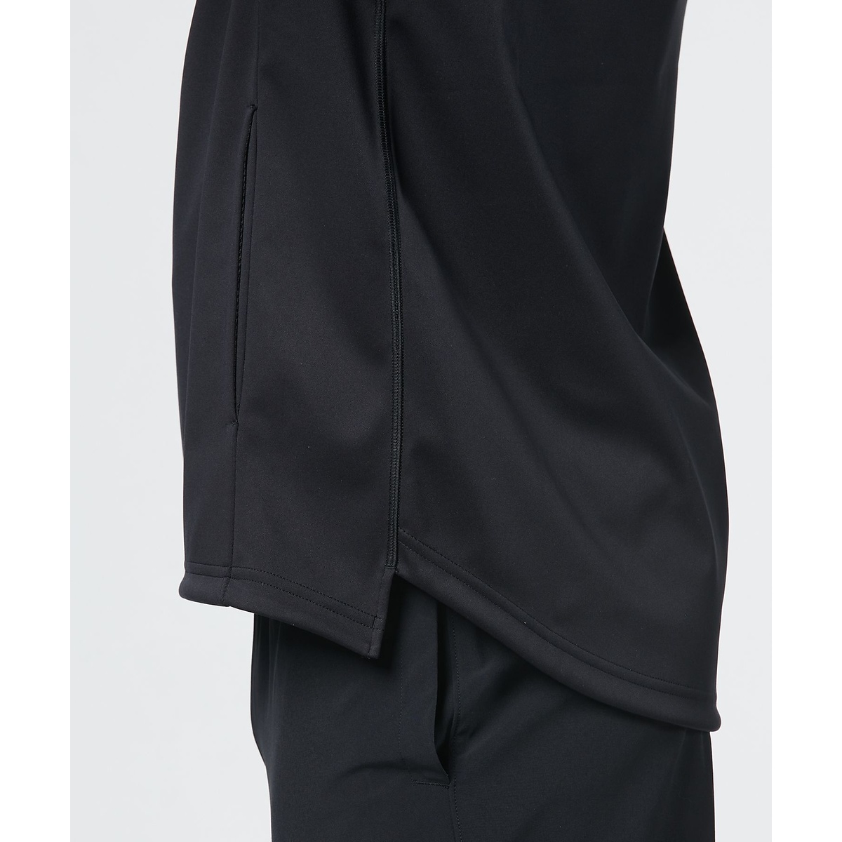 PERFORMANCE KNIT WIND JKT