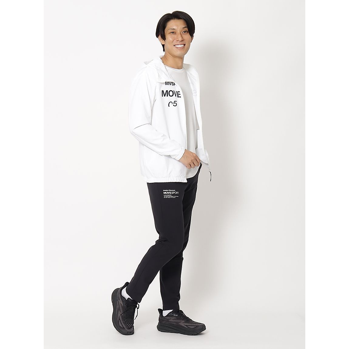 AIRY TRANSFER スパンライク オーセンティックロゴ テーパードパンツ