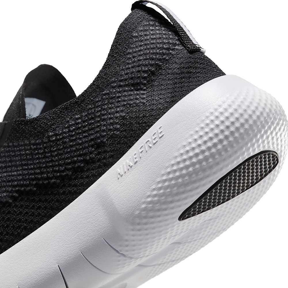 ナイキ ウィメンズ フリー 2025