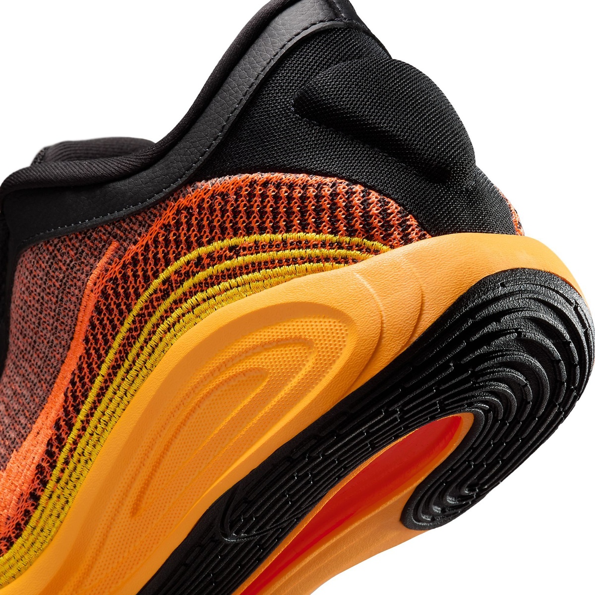 ナイキ G.T. ハッスル アカデミー EP