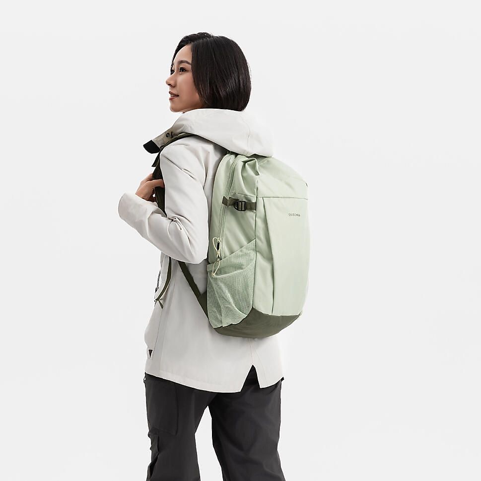 ハイキングバックパック20LGRN