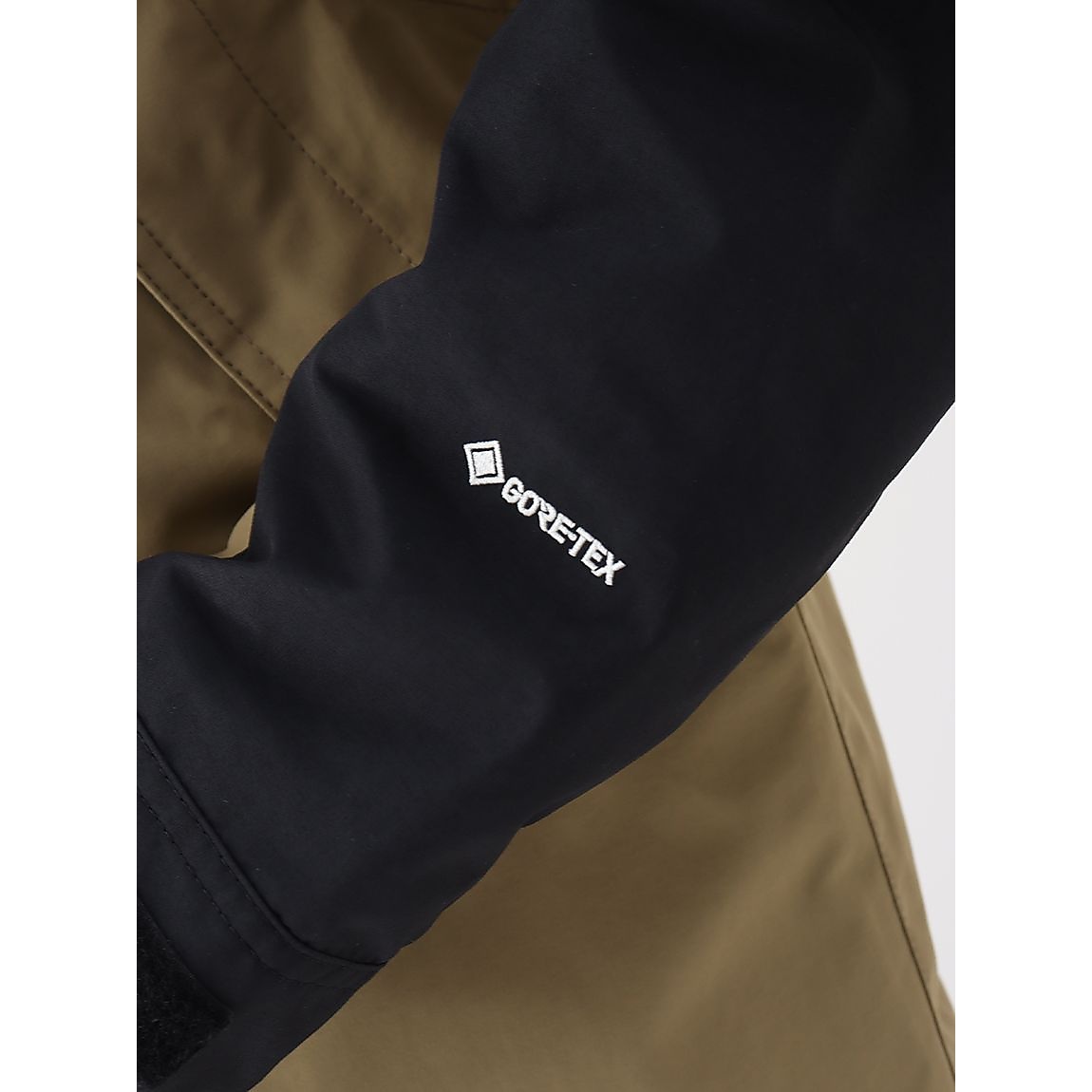 Mountain Light Jacket　 (マウンテンライトジャケット)