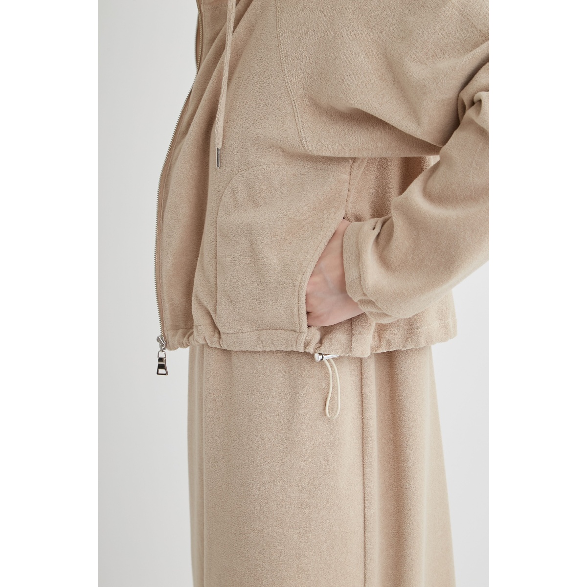 PlaXクロップド丈パイルパーカー