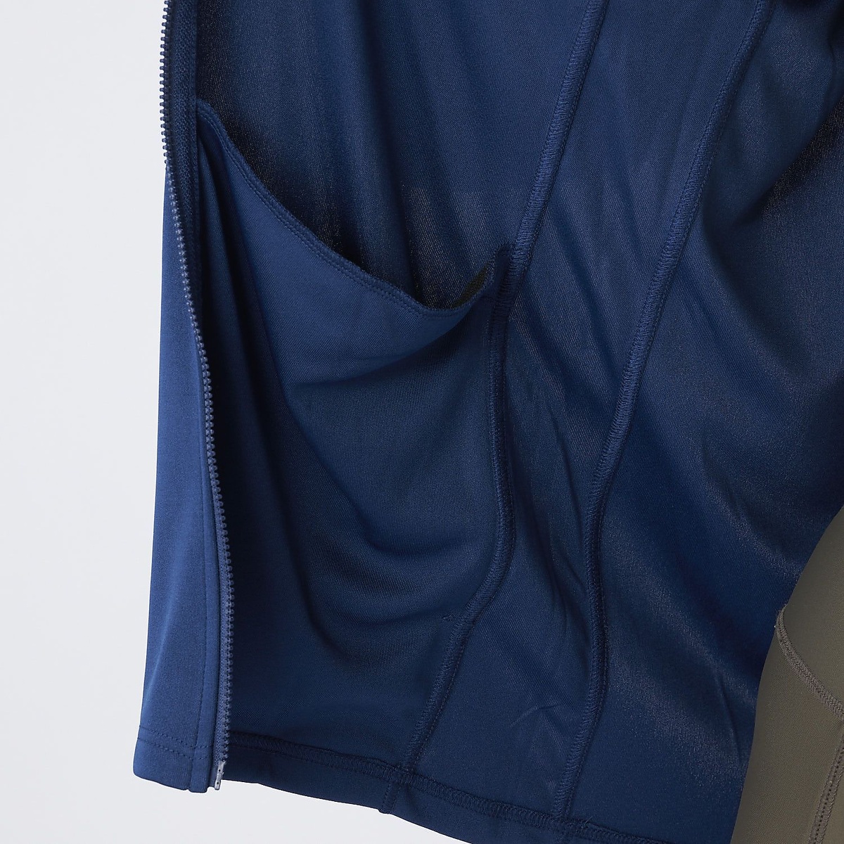 REEBOKレディスUVジャケット