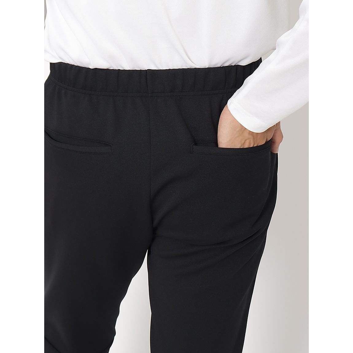 S.F.TECH テーパードジョガーパンツ