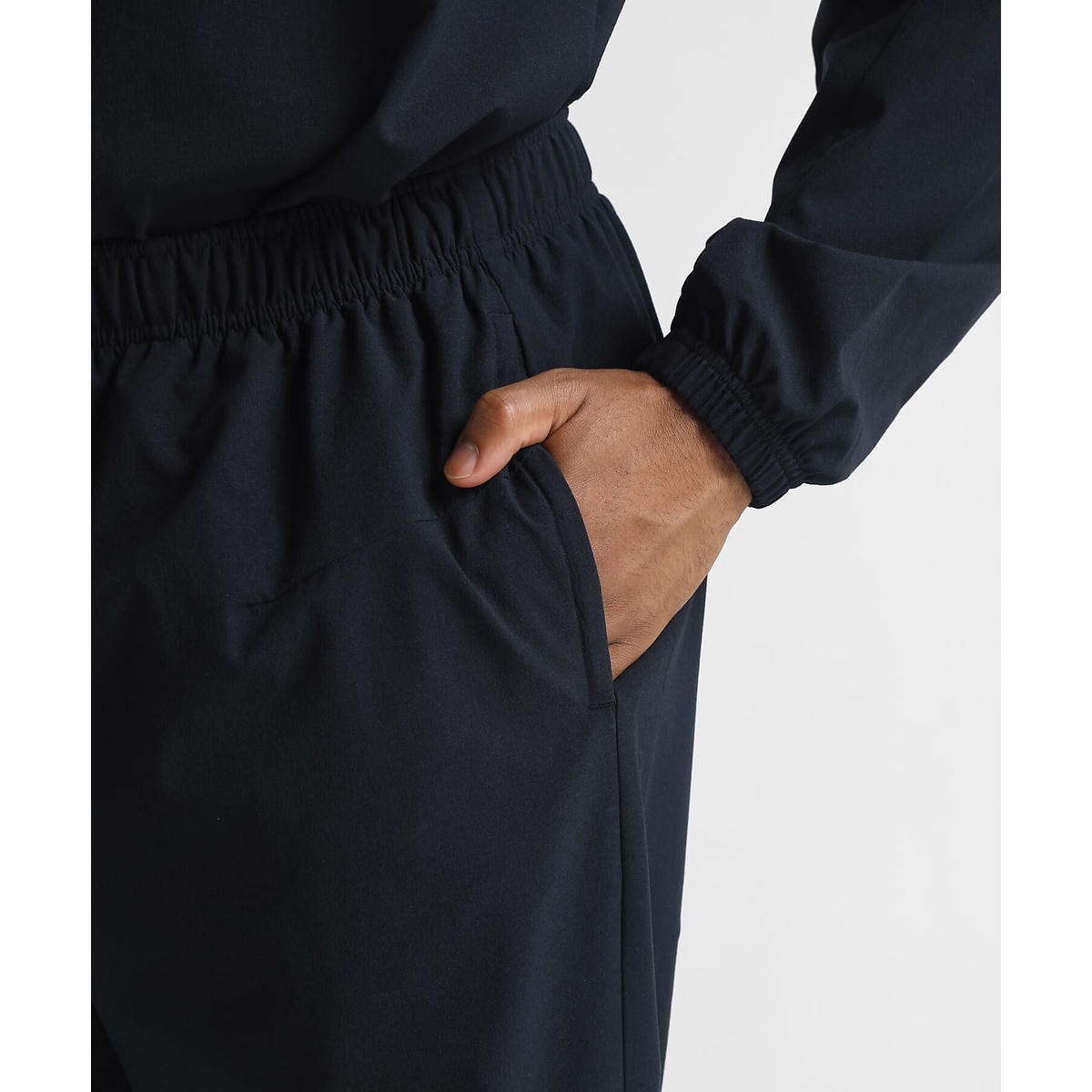 【THE THIRD by UMBRO】ラインドクロスパンツ