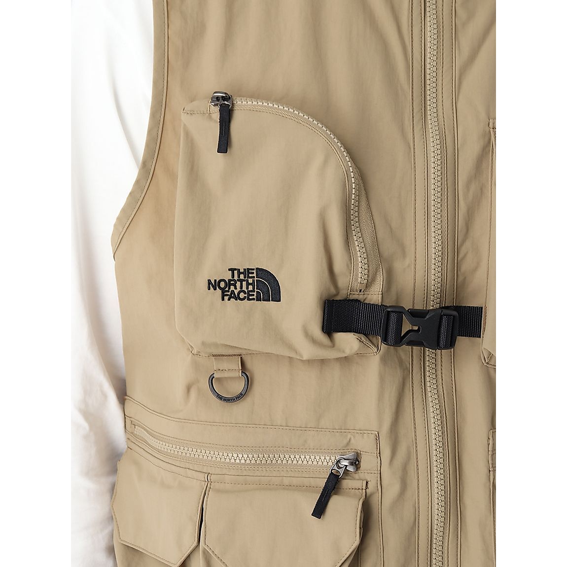 Field Utility Vest (フィールドユーティリティベスト)