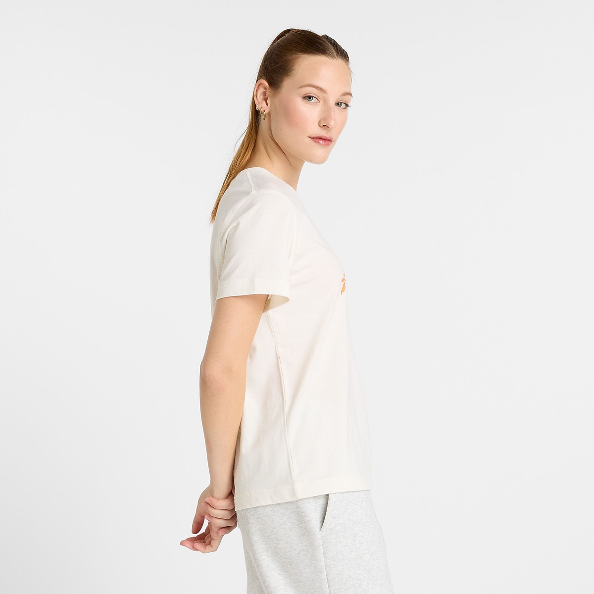 フラワー グラフィックショートスリーブTシャツ