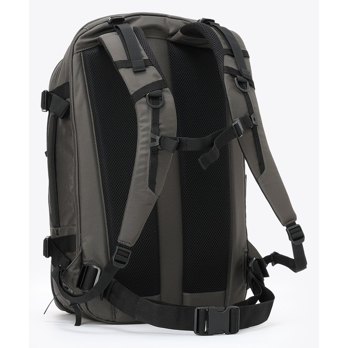 タイガーブルック40Lトラベルバックパック