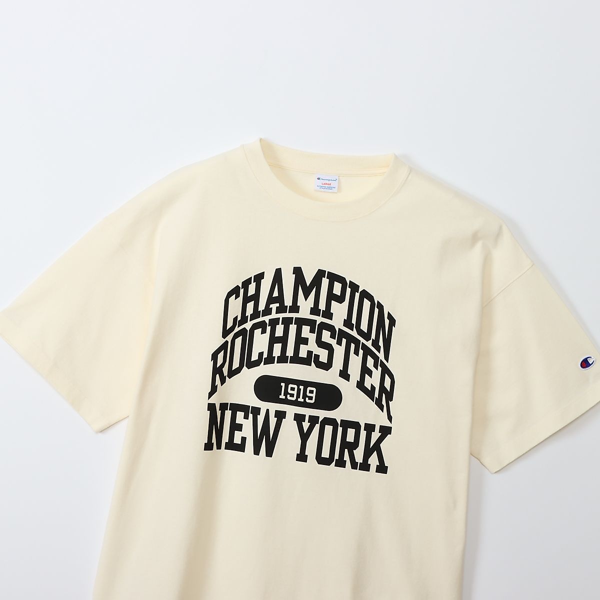 SHORT SLEEVE T-SHIRT