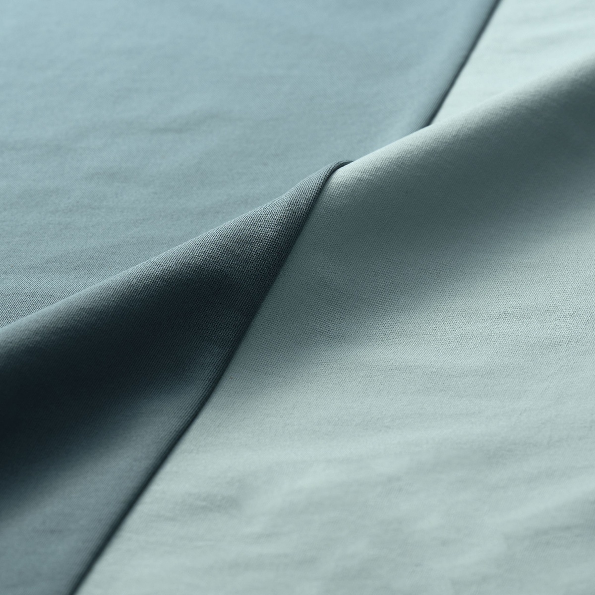 【THE THIRD by UMBRO】フィールテックプラクティスシャツ